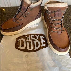 Hey Dude Men's Tan and Brown Boots